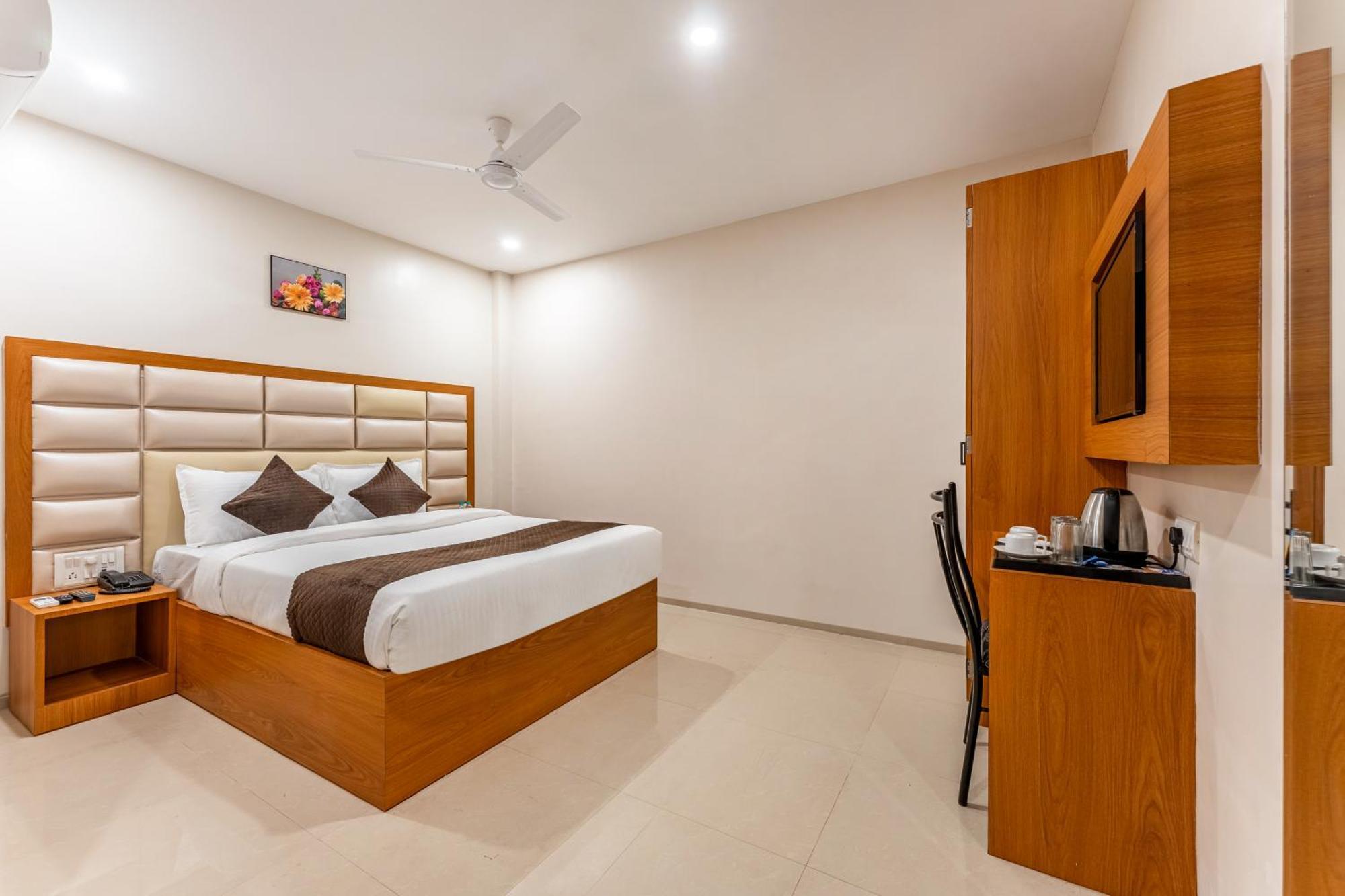 Metropolis Business Hotel Panaji Exterior photo