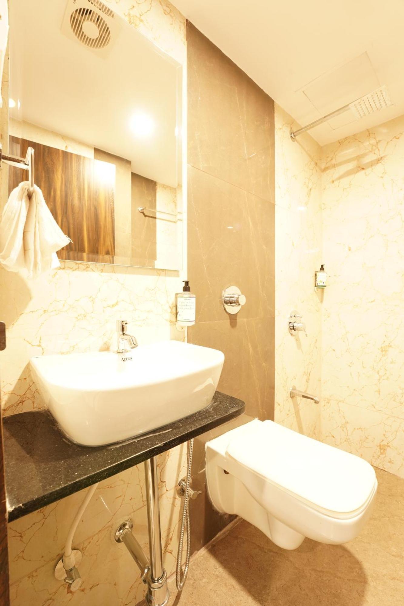 Metropolis Business Hotel Panaji Exterior photo