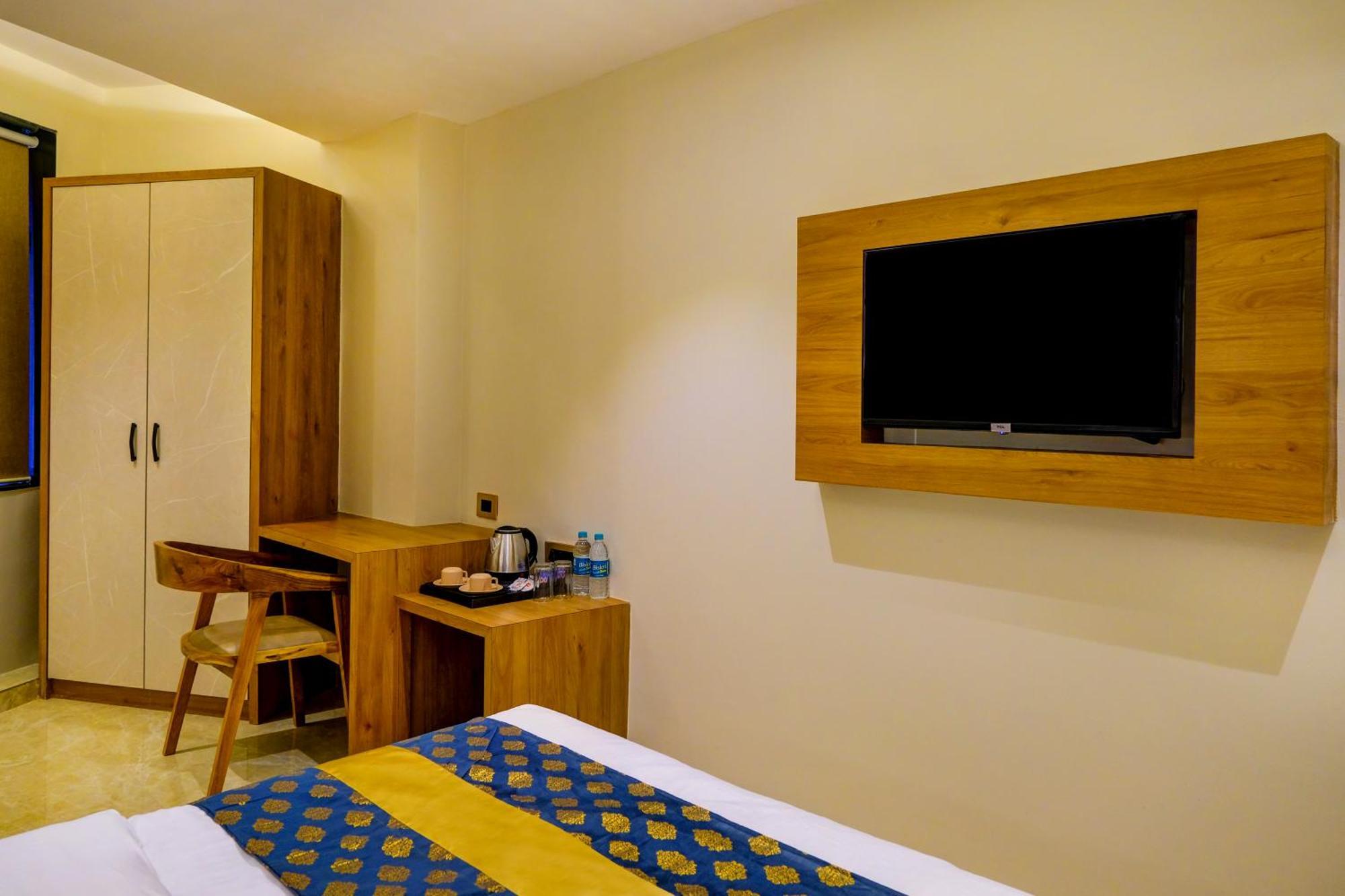 Metropolis Business Hotel Panaji Exterior photo